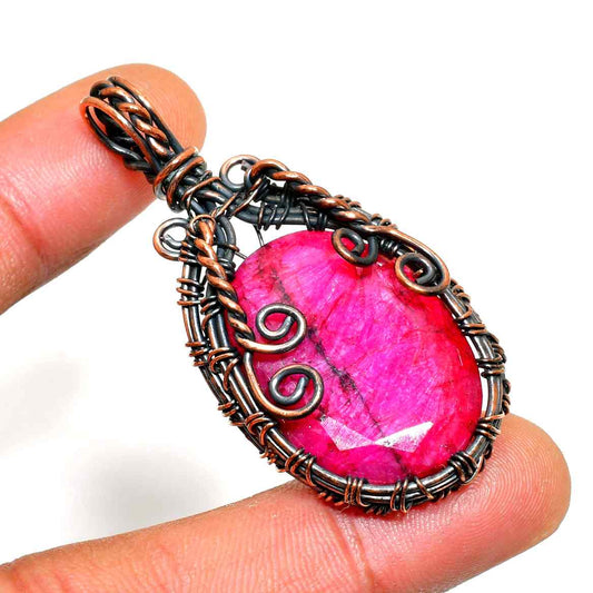 Ruby Ember – Antique Bronze Wire Pendant