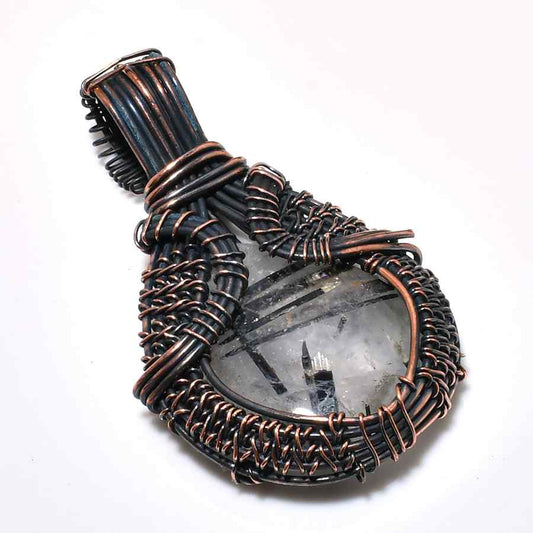 Serenity’s Embrace – Quartz Copper Pendant