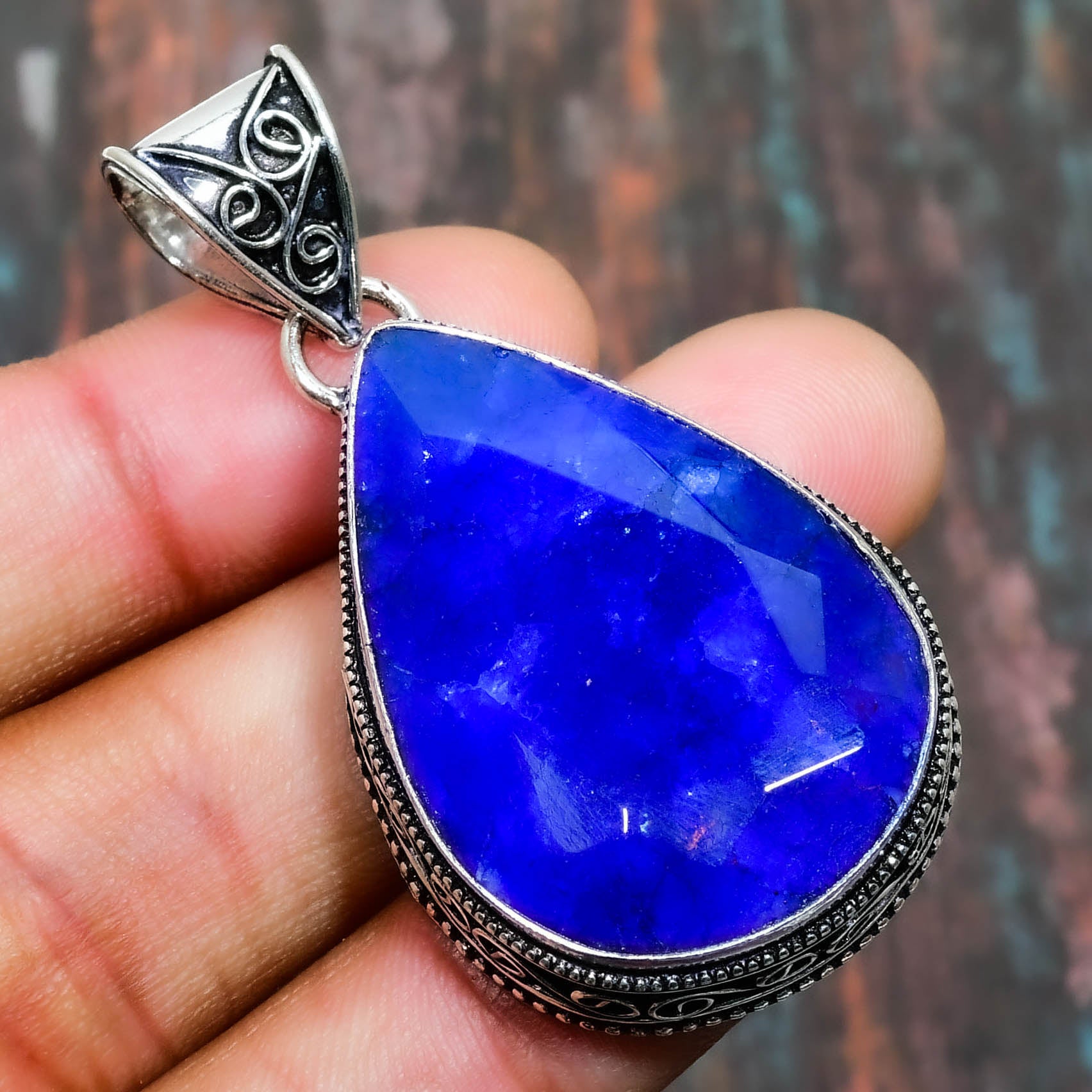 Celestial Dream – Sterling Silver Lapis Lazuli Pendant