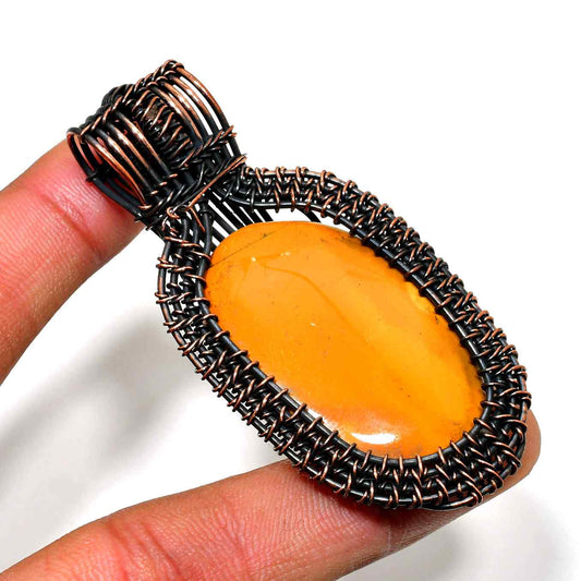 Ember Glow – Amber & Copper Energy Pendant