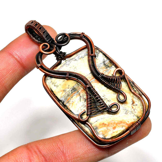 Earth’s Embrace – Agate Copper Pendant