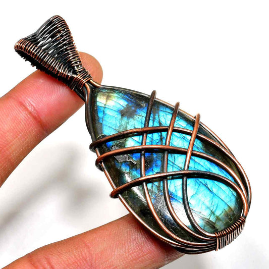 Aurora’s Gleam – Oxidized Copper Labradorite Pendant