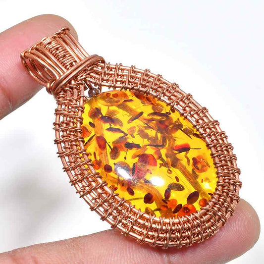 Amber Glow – Copper-Wrapped Amber Pendant