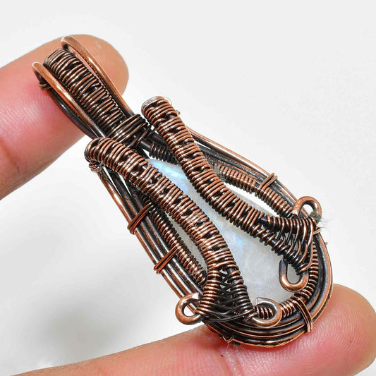Selene’s Embrace – Oxidized Copper Moonstone Pendant