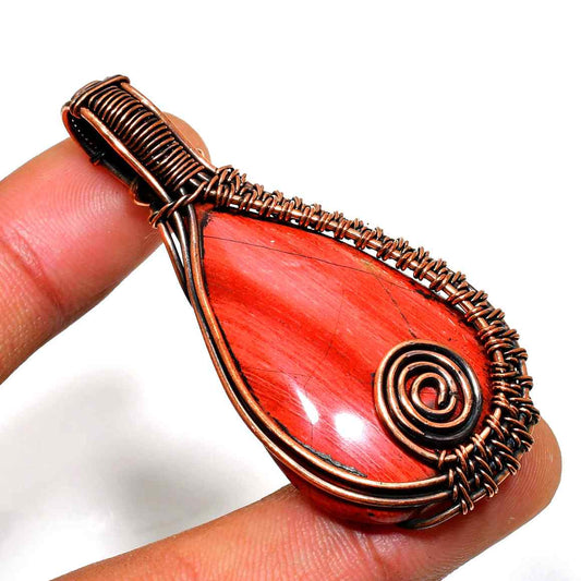 Ember’s Whisper – Red Jasper Copper Pendant