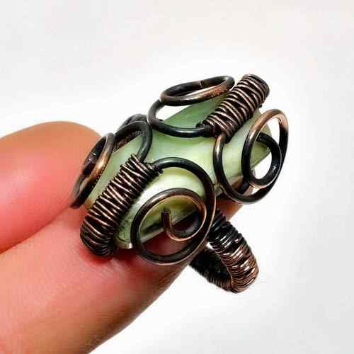 Serenity’s Embrace – Green Jade & Copper Ring