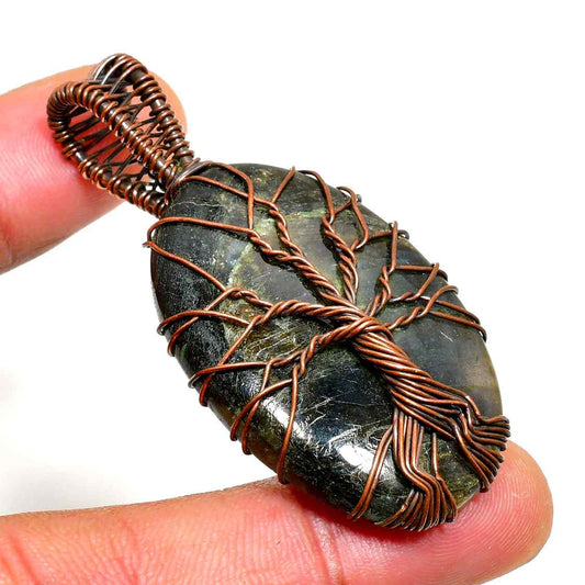 Gaia’s Tree – Labradorite Copper Pendant