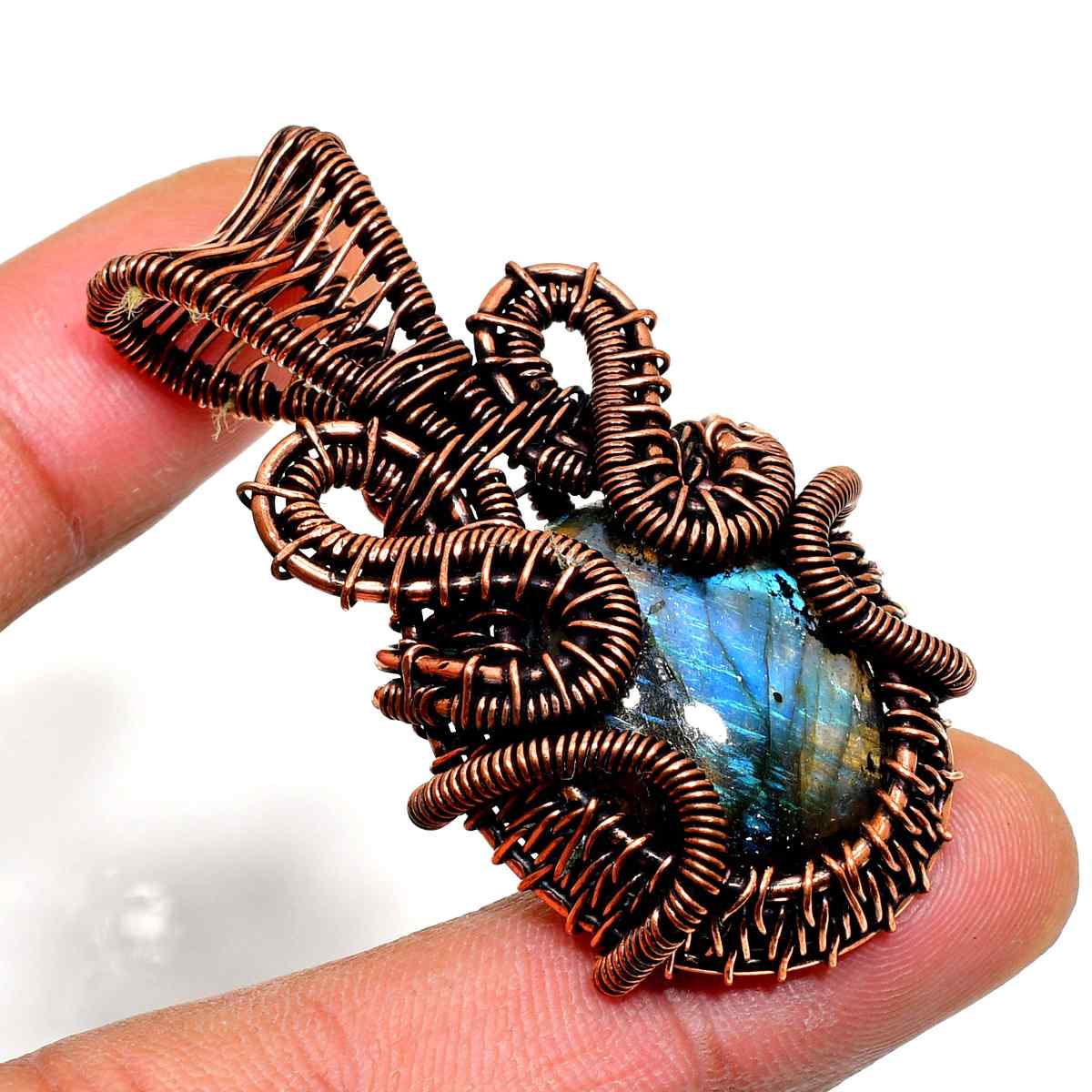Selene’s Prism – Copper-Wrapped Labradorite Pendant