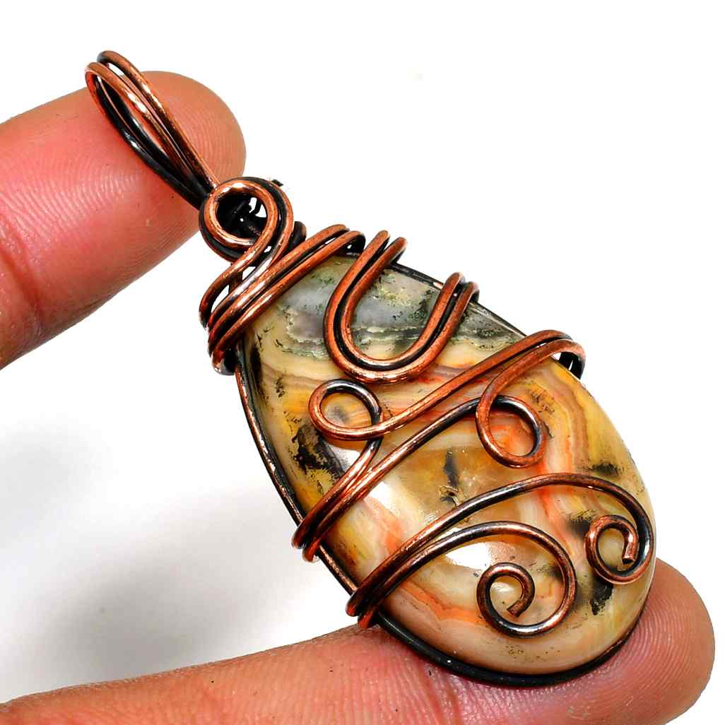 Ember’s Essence – Rose Gold Wire Agate Pendant