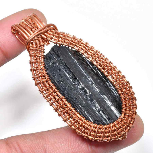 Obsidian Essence – Copper Wire Shield Pendant