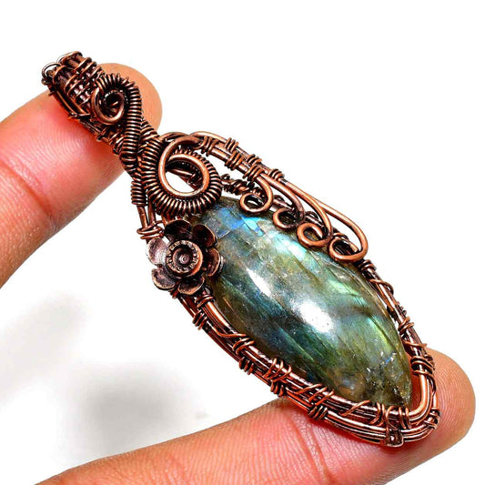 Aurora Blossom – Labradorite & Copper Pendant