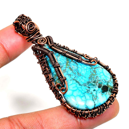 Serenity’s Embrace – Turquoise Copper Pendant