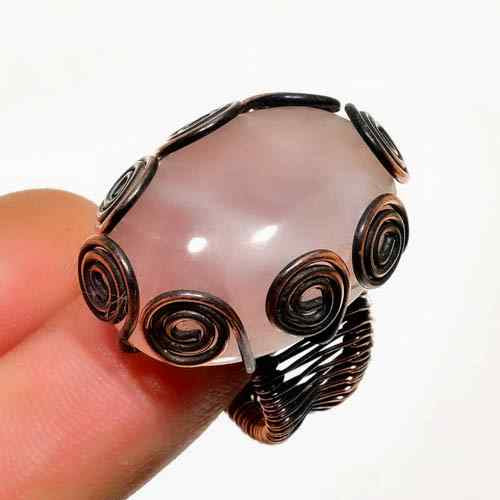 Serenity’s Embrace – Rose Quartz Copper Ring