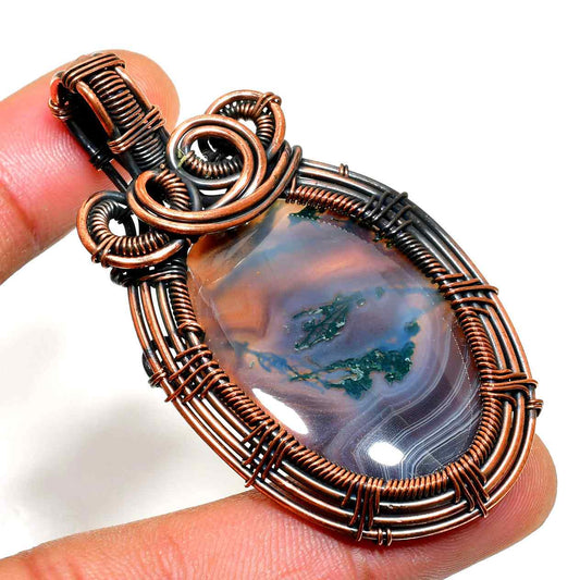 Aurora’s Web – Agate Dreamcatcher Pendant