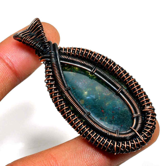 Agate’s Embrace – Copper-Wrapped Agate Pendant