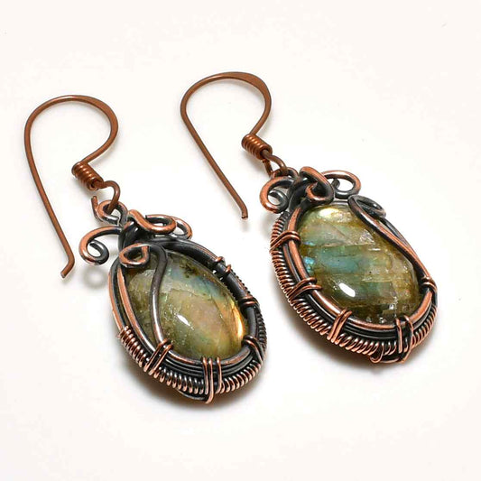 Selene’s Gleam – Labradorite Copper Earrings