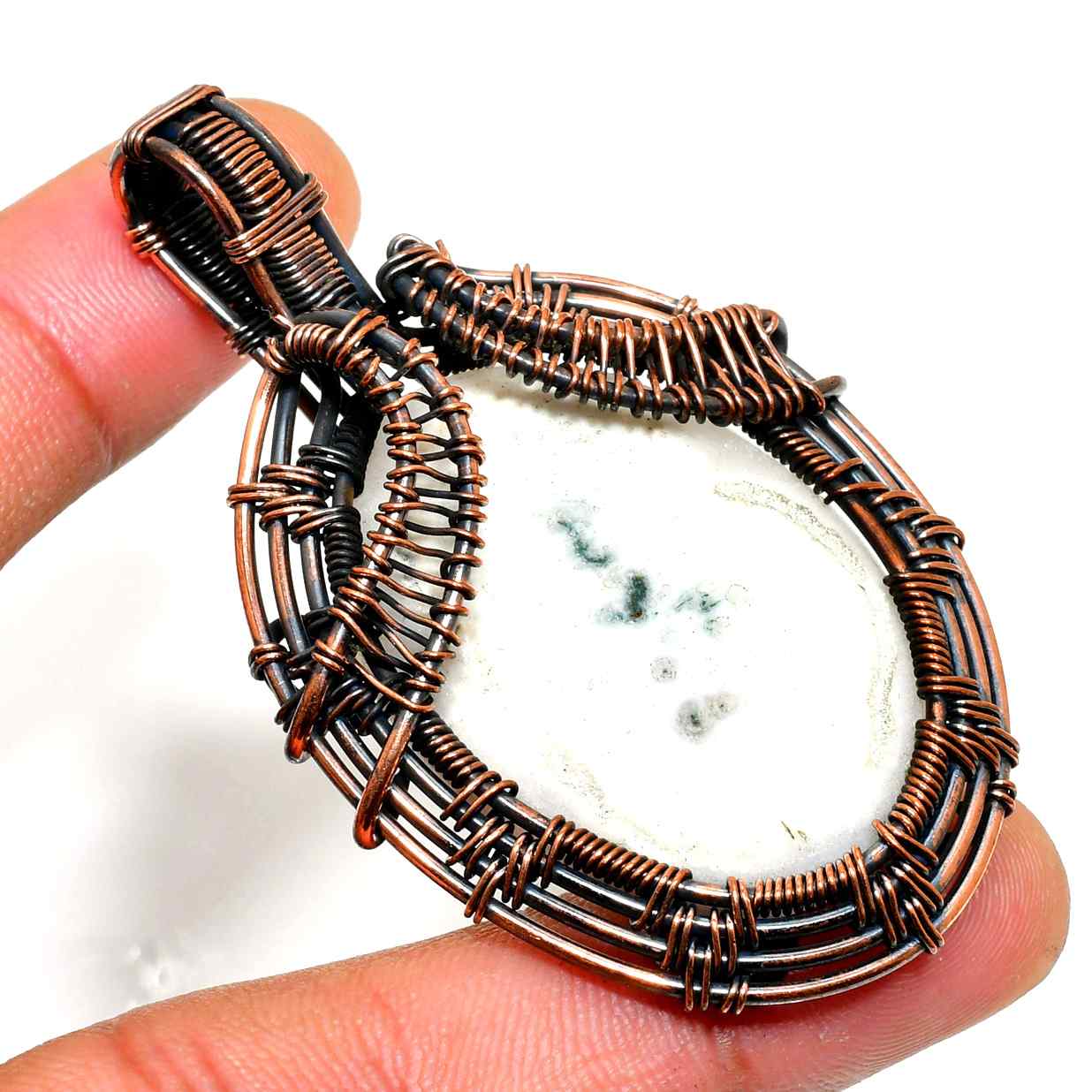 Ezra’s Veil – Handcrafted Amethyst & Copper Pendant