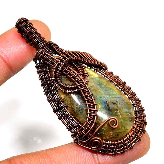 Aurora’s Shield – Labradorite Copper Pendant