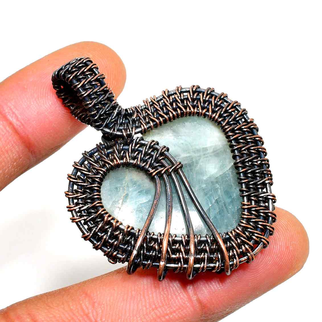 Ocean’s Heart – Aquamarine Wire-Wrapped Pendant