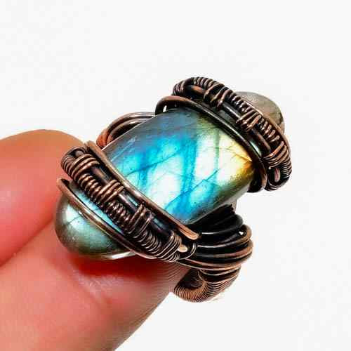 Ether’s Embrace – Labradorite & Antique Copper Ring