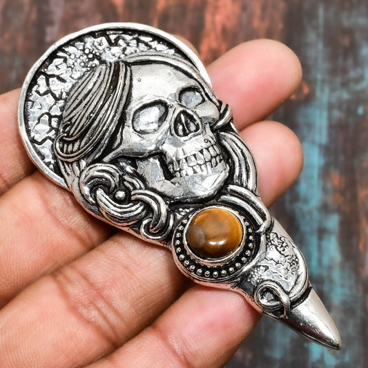 Warrior’s Gaze – Tiger’s Eye Silver Skull Pendant