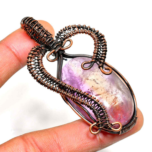 Ezra’s Veil – Handcrafted Amethyst & Copper Pendant