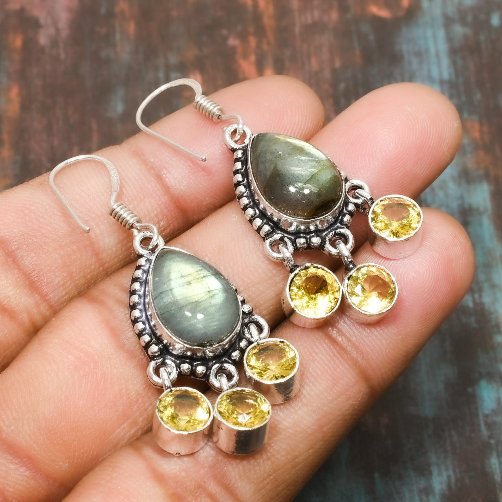 Aurora’s Gleam – Labradorite & Citrine Silver Earrings