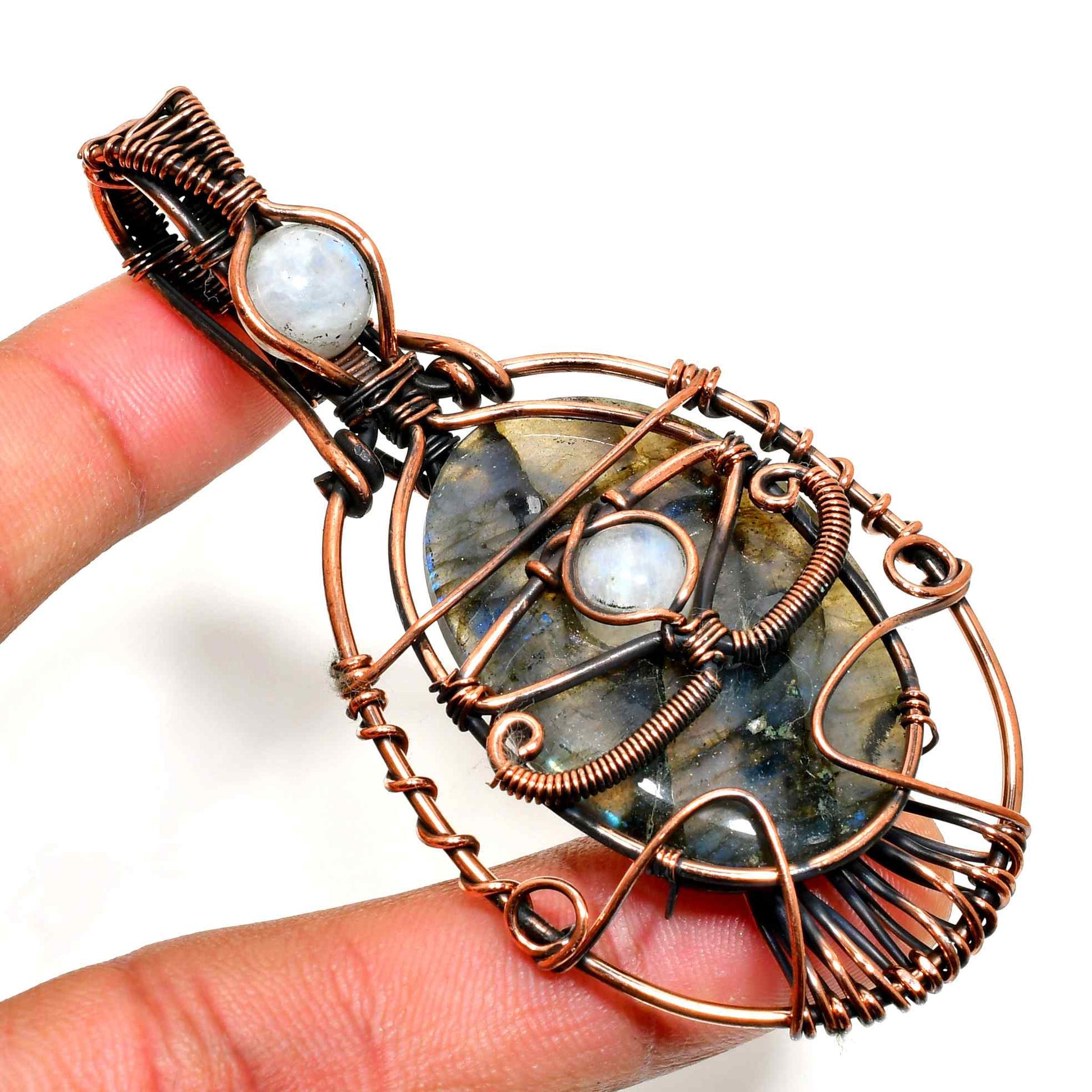 Mystical Labyrinth – Labradorite Copper Pendant