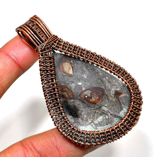 Gaia’s Harmony – Agate & Oxidized Copper Pendant