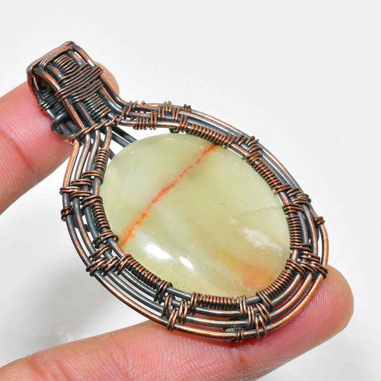 Solar Harmony – Yellow-Green Quartz Copper Pendant
