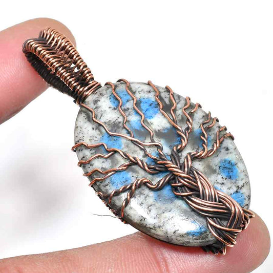 Moonlit Magic – Labradorite Copper Pendant