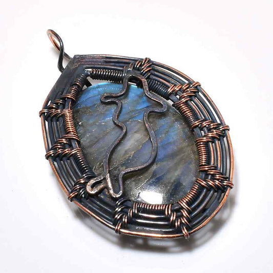 Mystic Dawn – Labradorite Copper Pendant