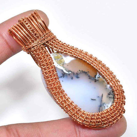 Ember’s Guard – Agate Copper Pendant