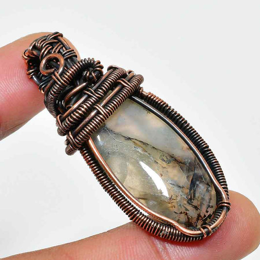Celestial Cascade – Labradorite & Oxidized Copper Pendant