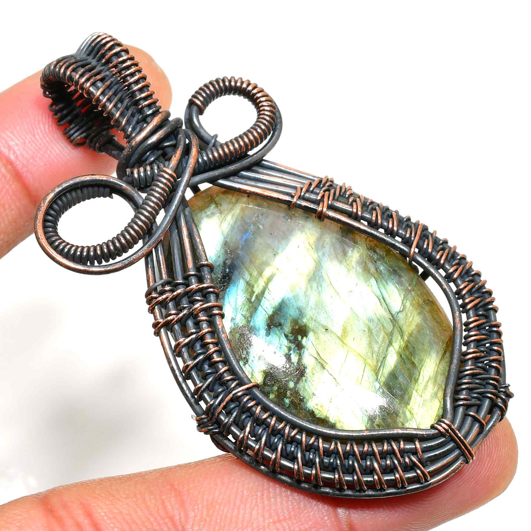 Aurora’s Veil – Labradorite Copper Pendant
