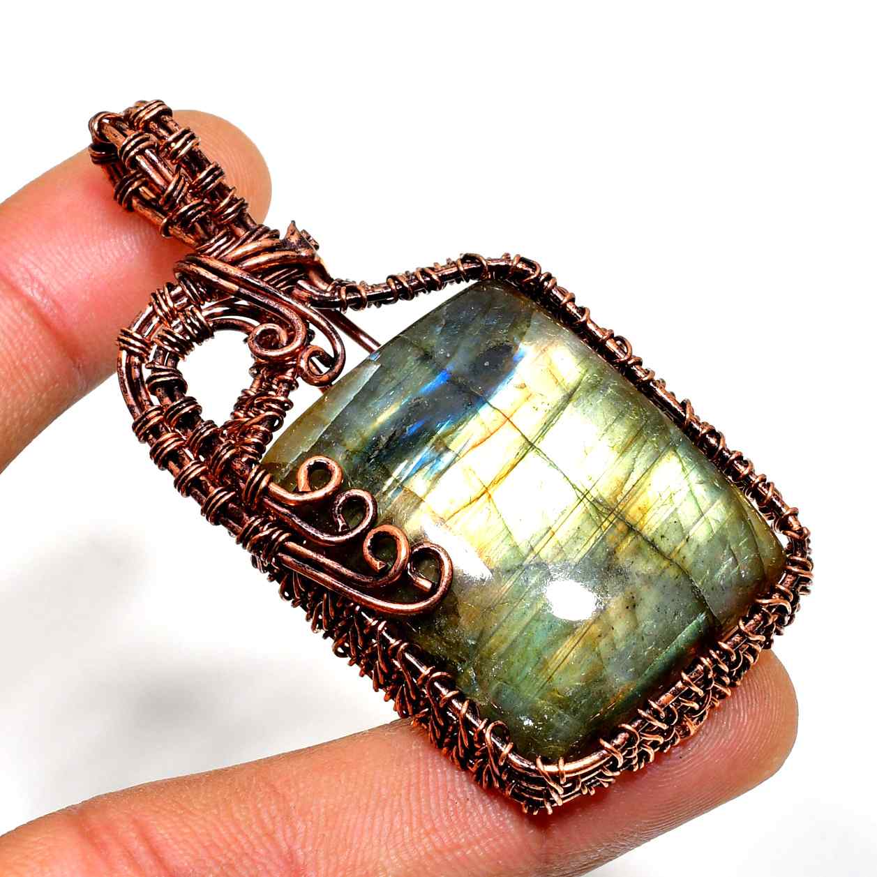 Selene’s Veil – Labradorite & Copper Pendant
