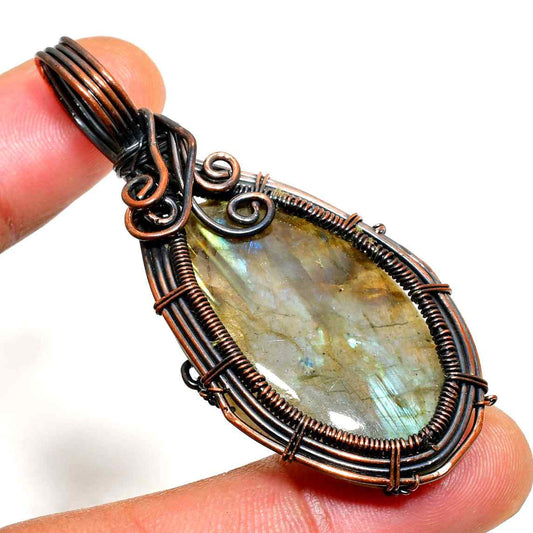 Aurora’s Shield – Labradorite Copper Pendant