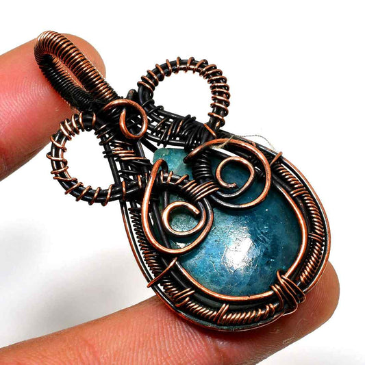 Aurora’s Embrace – Aqua Aura Quartz Pendant