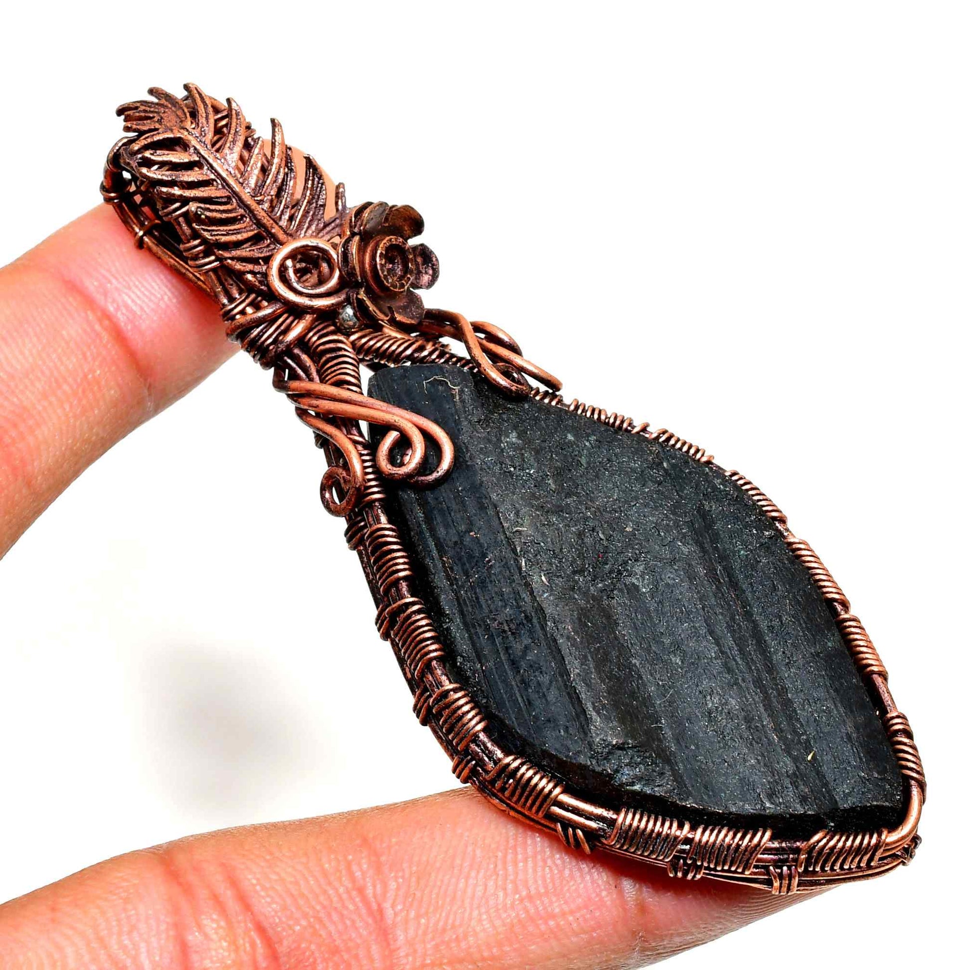 Shadow’s Embrace – Black Tourmaline Copper Pendant