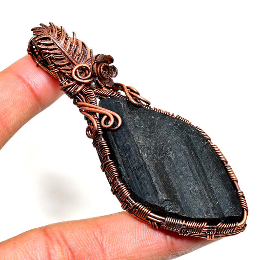 Shadow’s Embrace – Black Tourmaline Copper Pendant