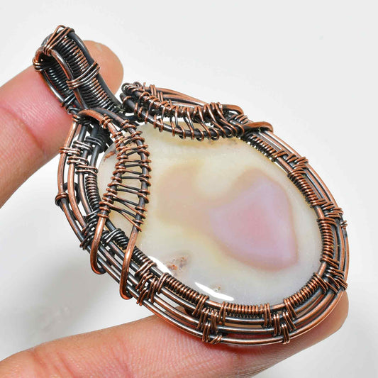 Gaia’s Whisper – Copper-Wrapped Agate Pendant