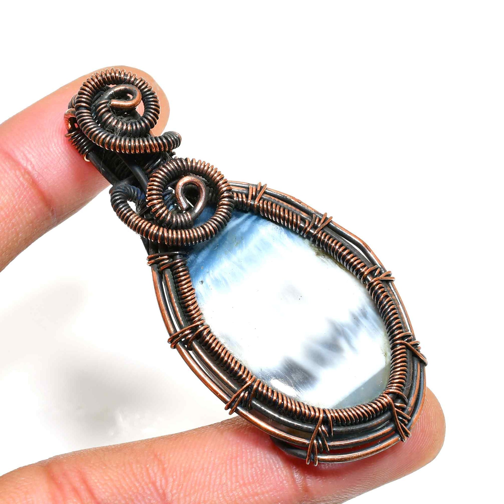 Luna’s Glow – Moonstone Copper Pendant