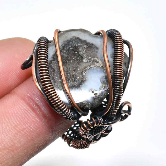 Elysian Embrace – Copper-Wrapped Agate Ring