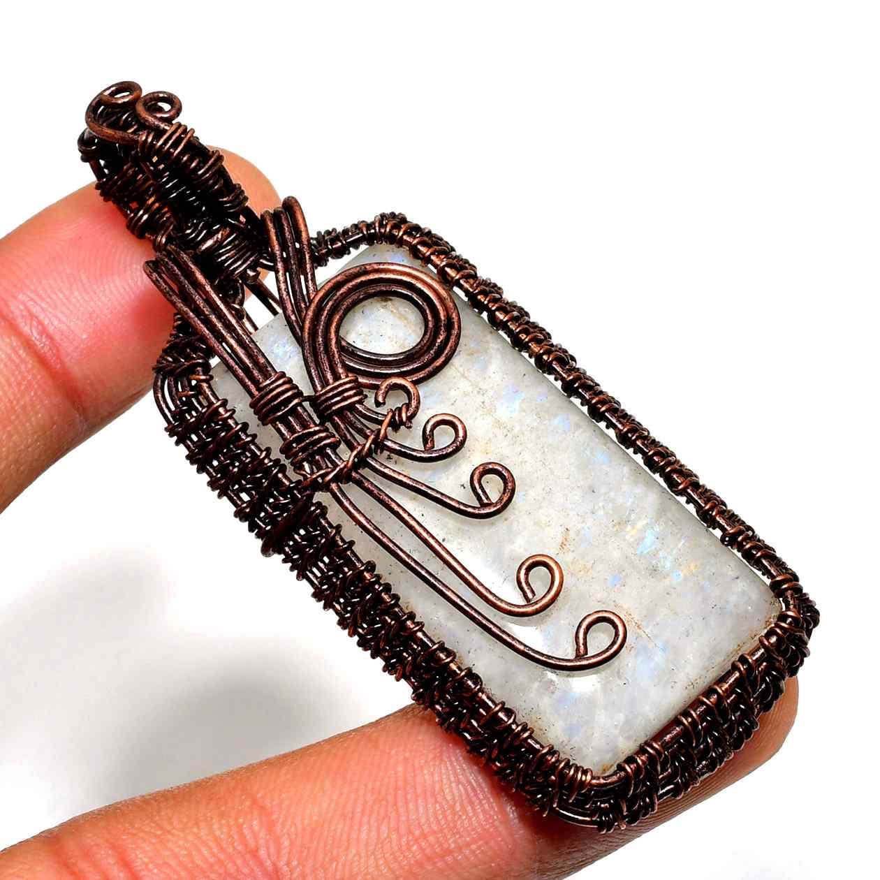 Celestial Embrace – Oxidized Copper Moonstone Pendant