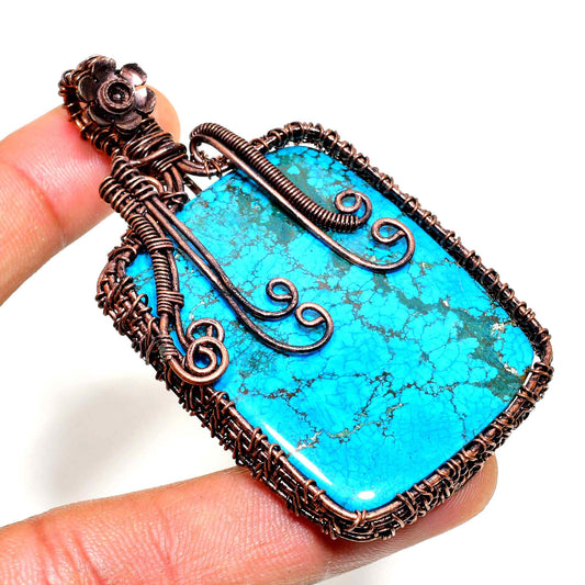 Serenity’s Embrace – Turquoise Copper Pendant