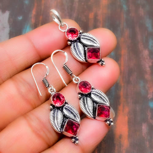 Crimson Leaf Elegance – Sterling Silver Earrings & Pendant