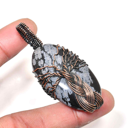 Luna’s Aegis – Obsidian Copper Pendant