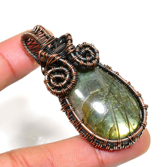 Aurora’s Shield – Labradorite Copper Pendant
