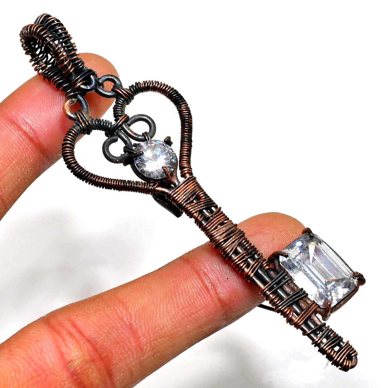 Celestia’s Clarity – Clear Quartz Copper Pendant