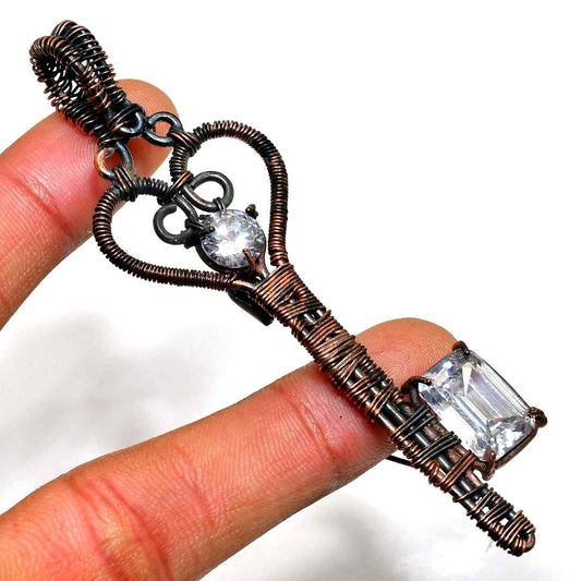 Celestia’s Clarity – Clear Quartz Copper Pendant